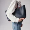 Cabata Small – Tote Çanta – Dana Derisi ve Çiviler – Zaffiro Cabata Small – Tote Çanta – Dana Derisi ve Çiviler – Zaffiro