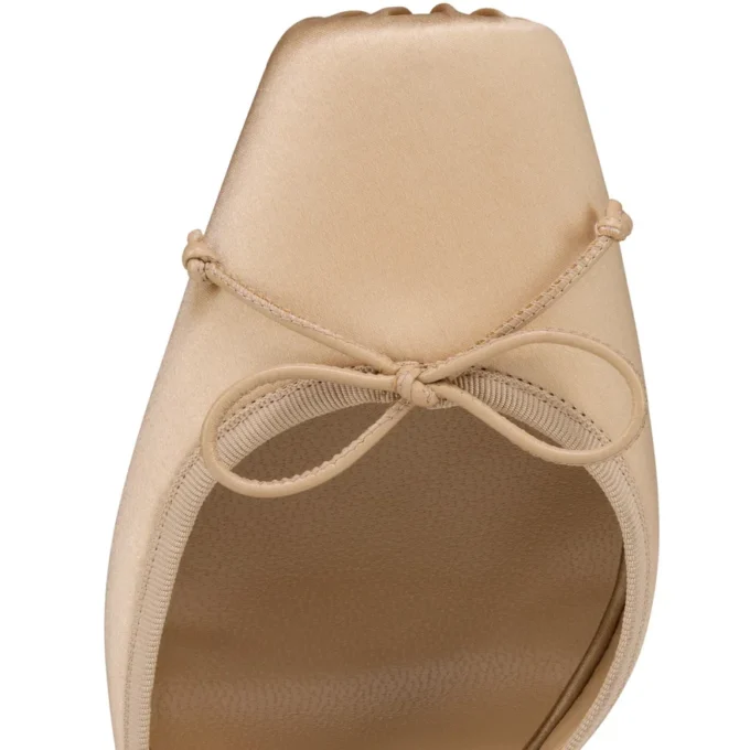 Cassia Bağcıklı – 100 mm Bantlı Topuklu Ayakkabı – Krep Saten – Nude 1 – Kadın Cassia Bağcıklı – 100 mm Bantlı Topuklu Ayakkabı – Krep Saten – Nude 1 – Kadın