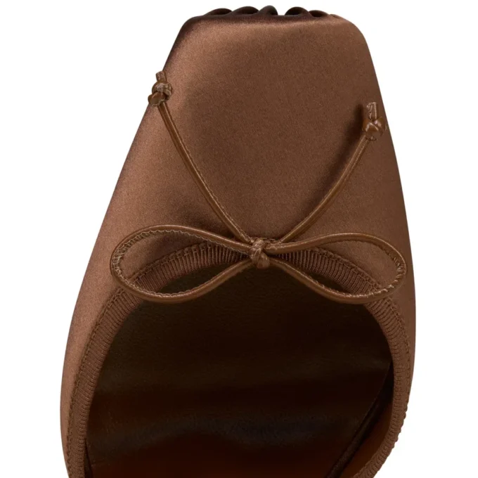 Cassia Bağcıklı – 100 mm Bantlı Topuklu Ayakkabı – Krep Saten – Nude 5 – Kadın Cassia Bağcıklı – 100 mm Bantlı Topuklu Ayakkabı – Krep Saten – Nude 5 – Kadın