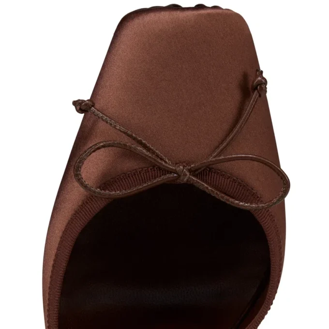 Cassia Bağcıklı – 100 mm Bantlı Topuklu Ayakkabı – Krep Saten – Nude 8 – Kadın Cassia Bağcıklı – 100 mm Bantlı Topuklu Ayakkabı – Krep Saten – Nude 8 – Kadın