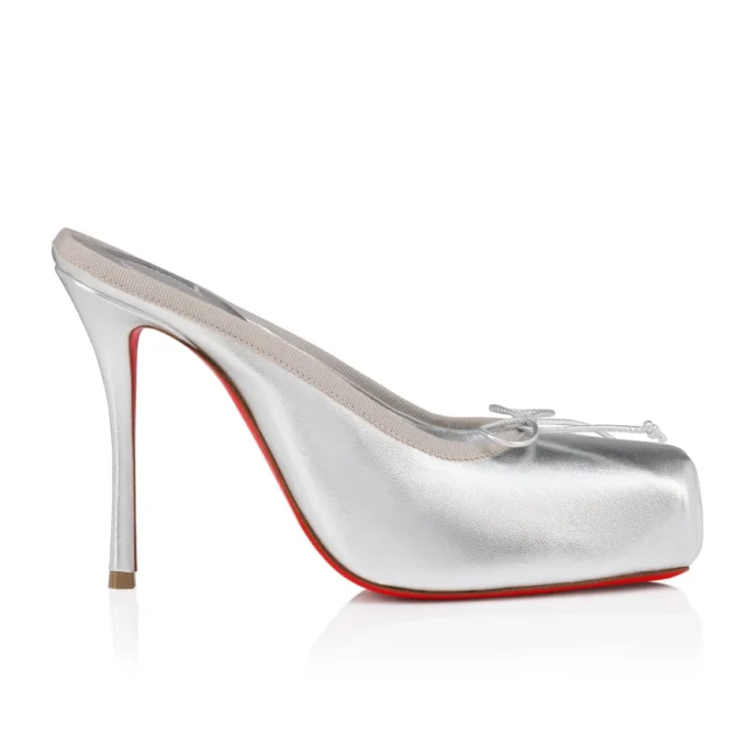 Cassia Mule – 100 mm Mules – Lamine Kuzu Nappa Deri – Gümüş – Kadın Cassia Mule – 100 mm Mules – Lamine Kuzu Nappa Deri – Gümüş – Kadın