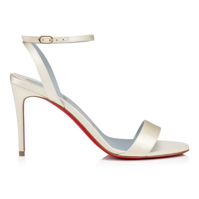 Loubigirl – 85 mm Bantlı Sandalet – Krep Saten – Kırık Beyaz – Kadın