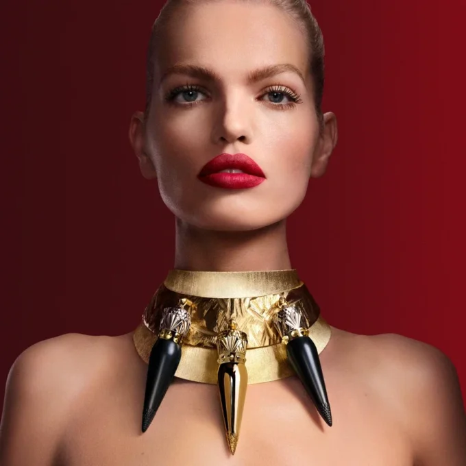 Rouge Louboutin Velvet Matte – Mat Ruj – Fall in Love 127M Amerika Birleşik Devletleri Rouge Louboutin Velvet Matte – Mat Ruj – Fall in Love 127M Amerika Birleşik Devletleri