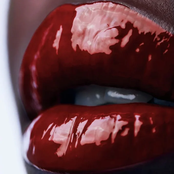 Rouge Stiletto Vinyl Gloss Burning Spice 415V Burning Spice – Christian Louboutin Güzellik Amerika Birleşik Devletleri
