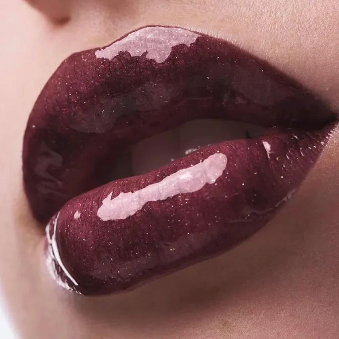 Rouge Stiletto Vinyl Gloss Mauve Heat 245V Mauve Heat – Christian Louboutin Güzellik Amerika Birleşik Devletleri