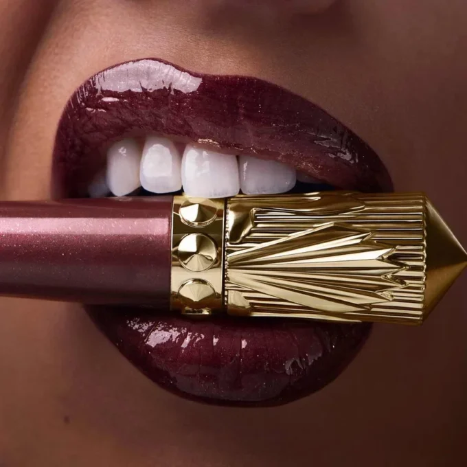 Rouge Stiletto Vinyl Gloss Mauve Heat 245V Mauve Heat – Christian Louboutin Güzellik Amerika Birleşik Devletleri