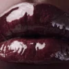 Rouge Stiletto Vinyl Gloss Mauve Heat 245V Mauve Heat – Christian Louboutin Güzellik Amerika Birleşik Devletleri