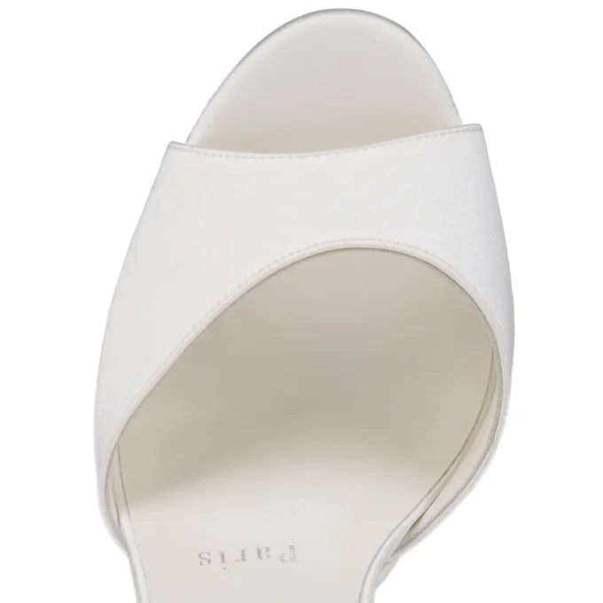 Sandaloo – 130 mm Bantlı Sandalet – Krep Saten – Fildişi – Kadın